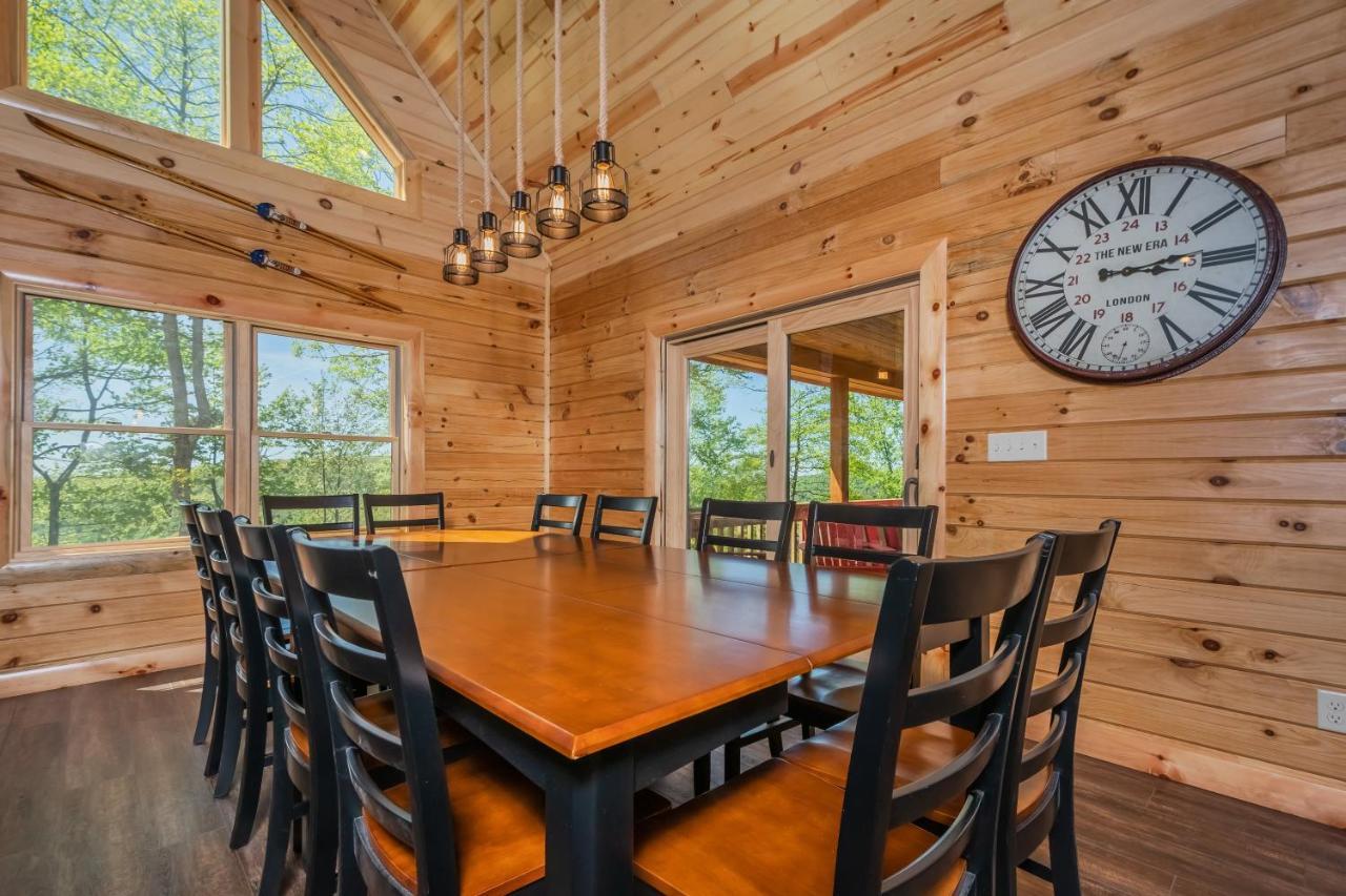 Cjs Mountain Lodge McHenry Exterior foto
